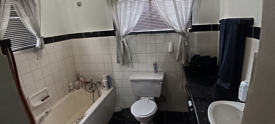 3 Bedroom Property for Sale in Lourenspark North West